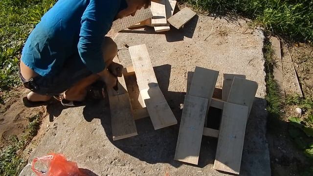 Крутая дровница из обрезков смотреть онлайн
