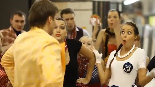 Реклама "Новогодняя распродажа на Базе "Мастер" (2011) смотреть онлайн