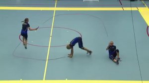 Удивительный прыжки на скакалке