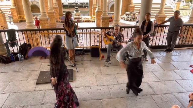Flamenco demo @Plaza de España Sevilla смотреть онлайн
