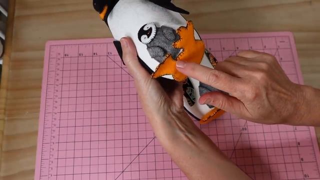 Easy Patchwork Penguin || FREE PATTERN || Full Tutorial with Lisa Pay смотреть онлайн