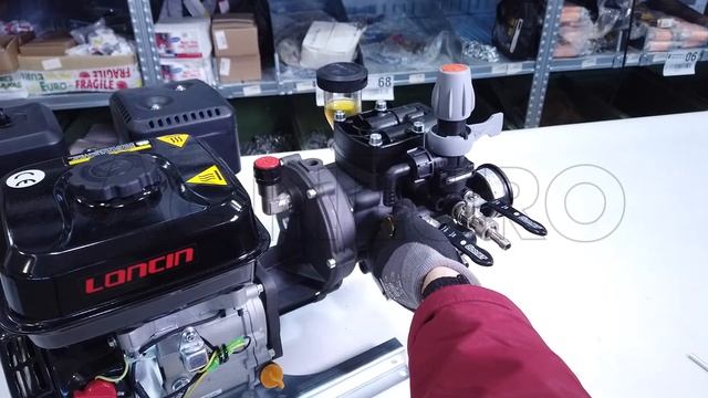 Montagevideo Hochdruck-Kolbenmembranpumpe Comet APS 41 für Traktor смотреть онлайн