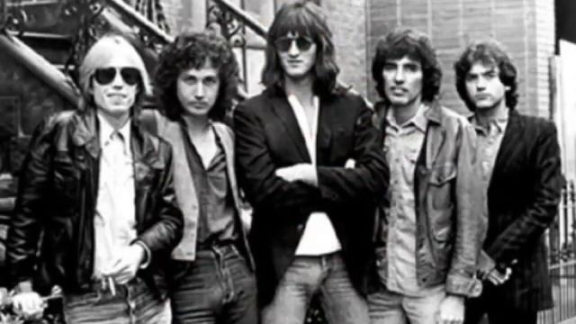 Out in the cold - Tom Petty and The Heartbreakers смотреть онлайн