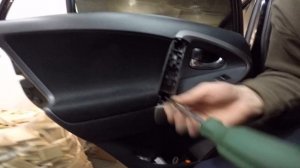 Toyota RAV4   disassembly door (Тойота Рав 4 разборка двери)
