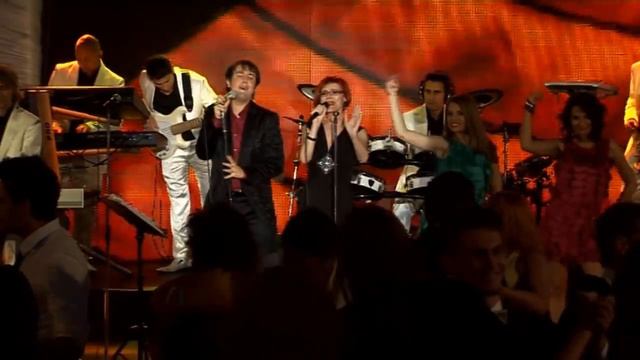 ISLANDS IN THE STREAM - Malina Olinescu & Calin Geambasu Band (concert privat) смотреть онлайн