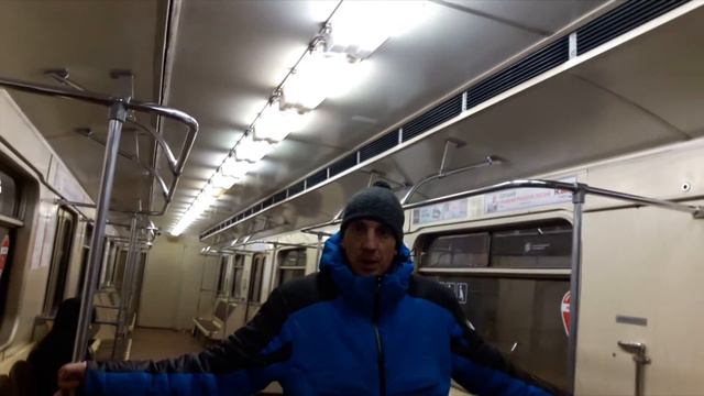 Метро, мужик, мясо, безконтактный удар. смотреть онлайн