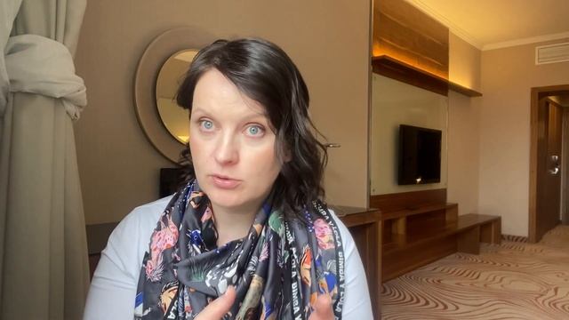 Декольте: как ухаживать правильно?