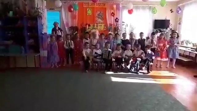 С 8 марта бабушка смотреть онлайн