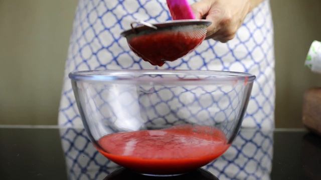 Домашнее клубничное мороженое смотреть онлайн