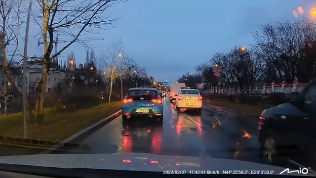 Mio MiVue 886 dascham Quality Test in 2K (HDR) Low light | 1440P 30fps смотреть онлайн