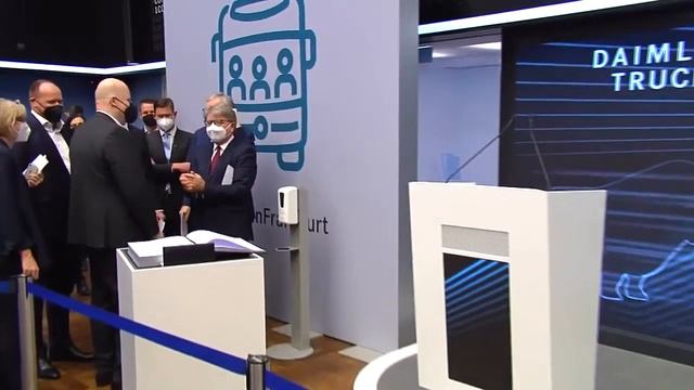 Broadcast: Start Of Trading Daimler Truck