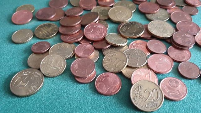 ЧЗВ. У меня много евроцентов, куда их можно сдать? А вдруг там дорогие? Кто покупает? смотреть онлайн