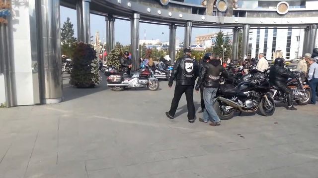 В Тюмени байкеры закрыли сезон смотреть онлайн
