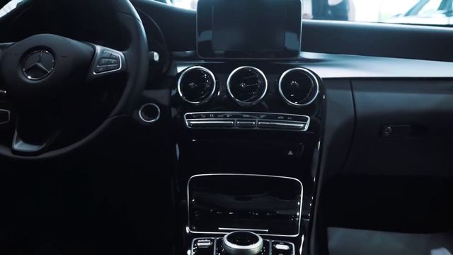 Автосалон Mercedes смотреть онлайн