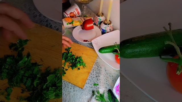 Спорим вы такое салат ещё не видели. Самый любимый салат моего Мужа. Очень вкусная, сочная❤️#салат смотреть онлайн