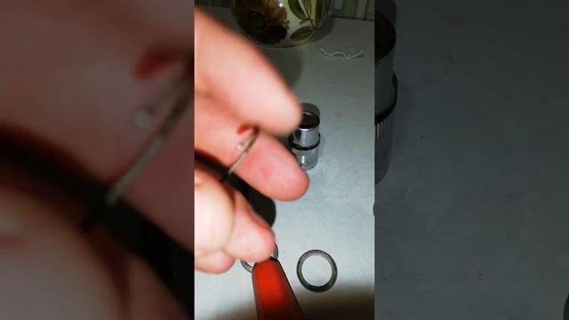 Сборка значка Mercedes из двух Половин смотреть онлайн