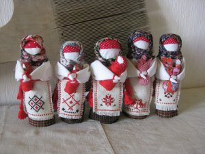 Семейные обережные куклы на Руси .