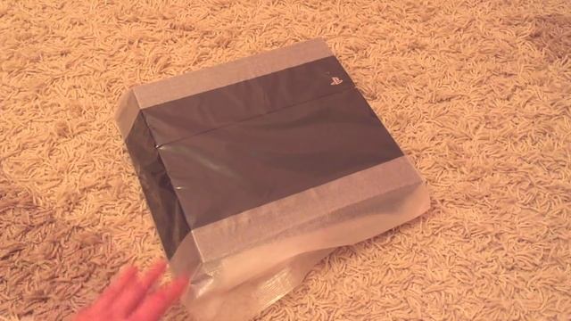 Sony PlayStation 4 - Распаковка и Полный Обзор