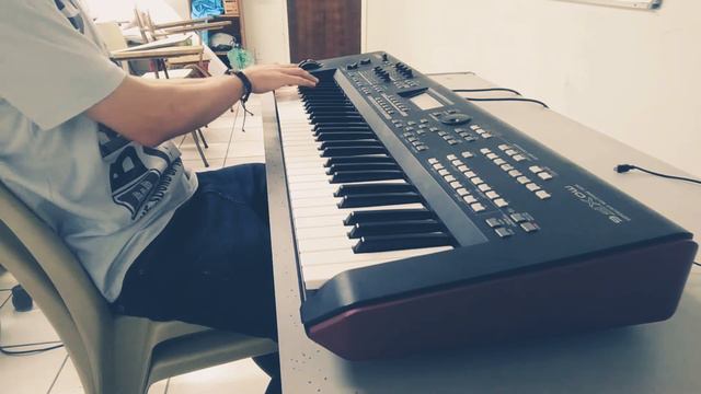 Uptown funk Bruno Mars - Yamaha keyboard смотреть онлайн