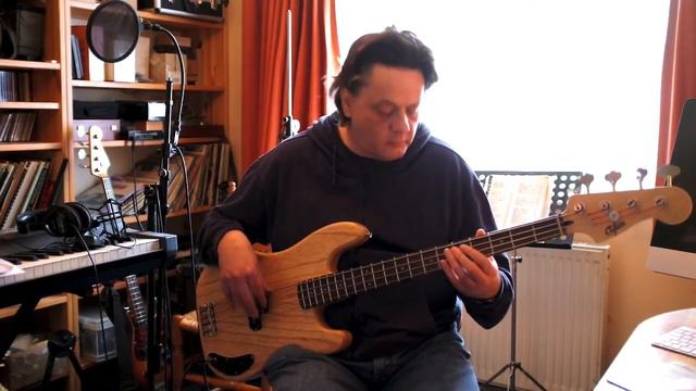 Clifton Precision Bass