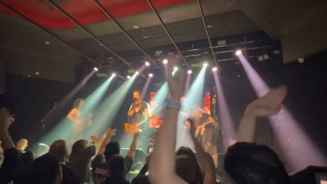 Damage Inc - Enter Sandman смотреть онлайн