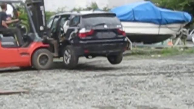 Moving Cars - BMW for sale! at Island Trooper Mechanical & 4x4 смотреть онлайн