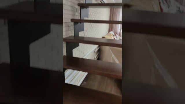 Лестница на двух ломаных косоурах из лазерной резки в Воронеже. смотреть онлайн