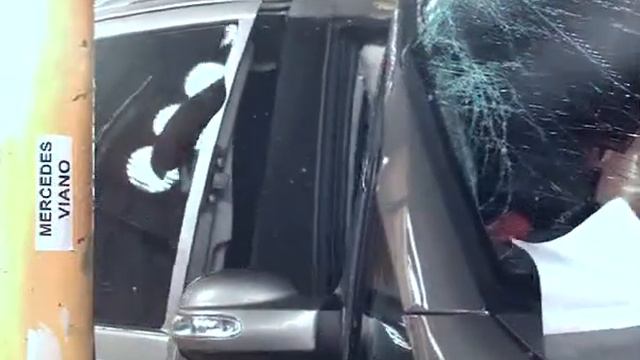 Mercedes-Benz Viano (LHD) 2006 ANCAP Crash Test (5 stars) смотреть онлайн