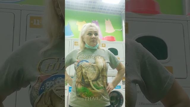 прачечная самообслуживания часть 2. цена на стирку и сушку . #прачечная #стираем #сушка смотреть онлайн