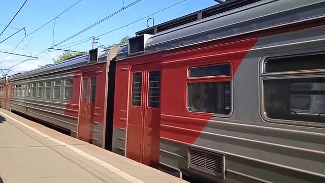 эд4м 0359 уезжает со станции Подлипки дачные