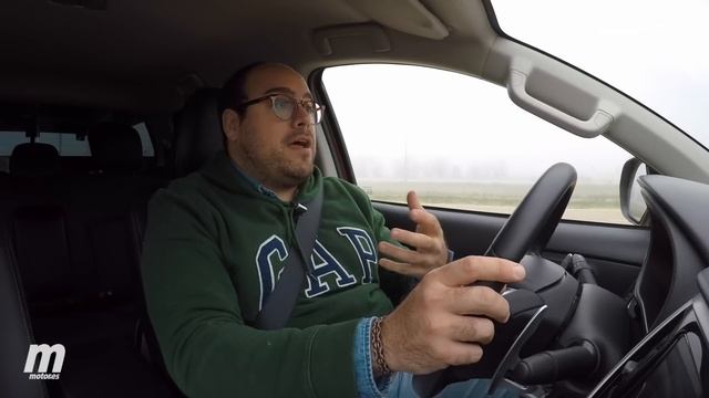 Toyota Hilux vs Ford Ranger vs Mitsubishi L200 ** Comparativa Pickups 2020, ¿cuál elegir? смотреть онлайн