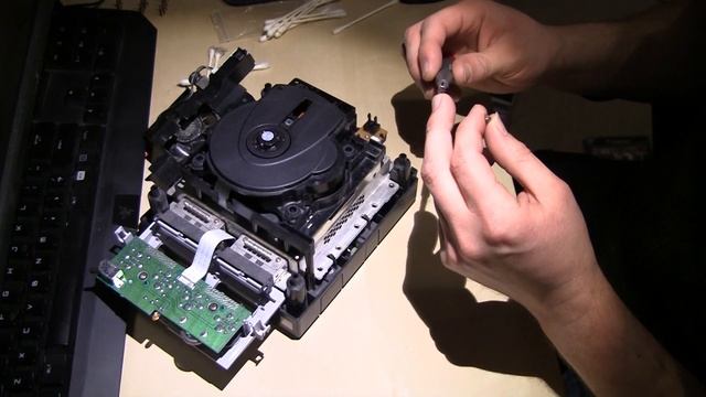 GameCube Not Reading Disc? Let's Calibrate the Laser Power смотреть онлайн