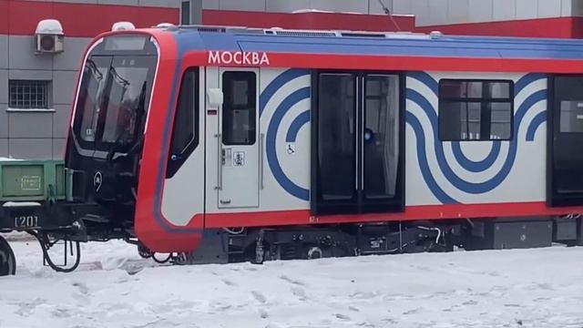 Новый электропоезд 