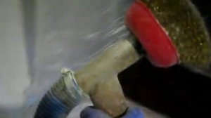 как убрать известковую побелку с потолка