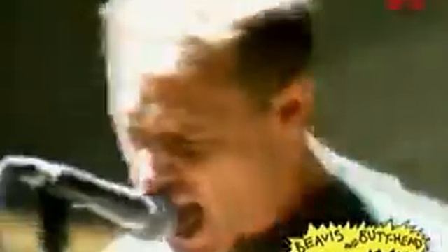 Beavis & Butthead - Helmet смотреть онлайн