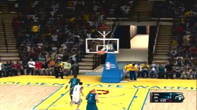 NBA 2K11 Crazy Fullcourt Pass by Greg Oden Must See! смотреть онлайн