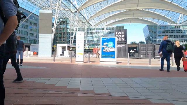 Munich Airport Tutorial | Connection Flight Transfer | Terminal 1 Begin Terminal 2 смотреть онлайн