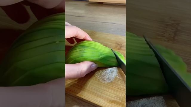 Салат с авокадо ?