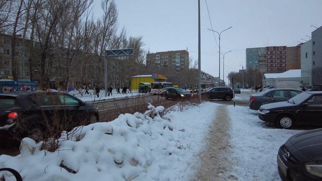 Загадочная полоса в небе над Карагандой | Новые кварталы на проспекте Шахтёров | VLOG смотреть онлайн