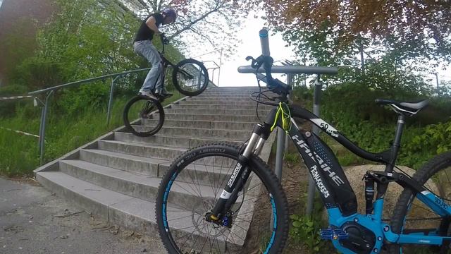Stairs Treppen Video challenge trial emtb trialdog смотреть онлайн