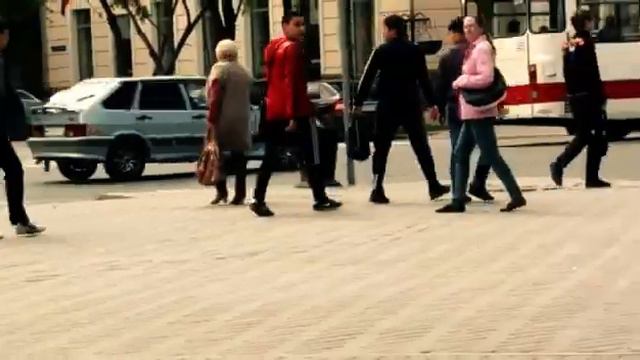 Загадочный шар в центре Тюмени! смотреть онлайн