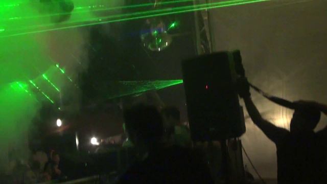 Sean Tyas Playing Heart to Heart, Banshee & Time Live @ Luminosity Beach Festival 2011 смотреть онлайн