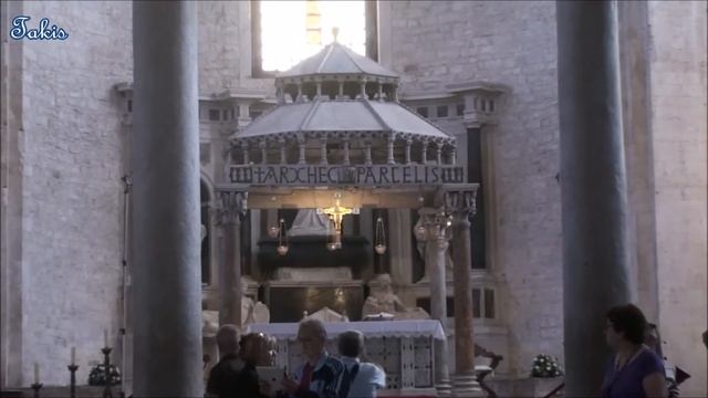 Bari_The Basilica of Saint Nicholas - Italy смотреть онлайн