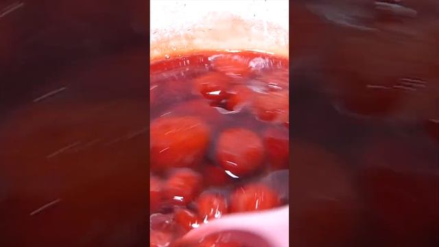 ???Секрет приготовления красивого и вкусного клубничного варенья!Клубничное варенье на зиму, shorts смотреть онлайн