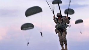 Анекдот про армию. Десантник боится прыгать с парашютом