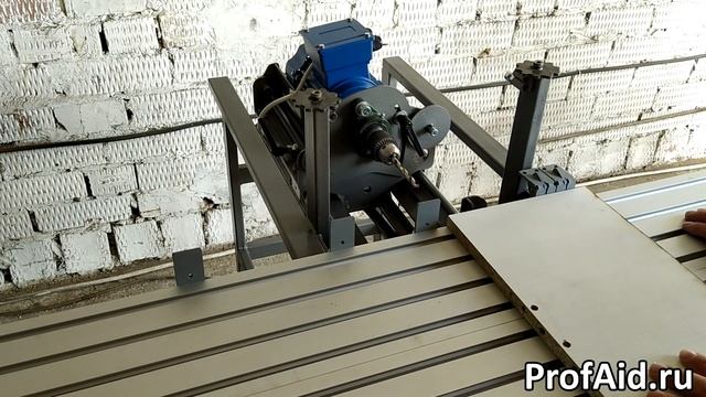 Вертикально-Горизонтальный сверлильный станок с педальной подаче. смотреть онлайн