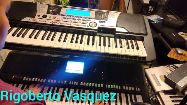 Yamaha PSR 550 y Yamaha PSR S750 смотреть онлайн