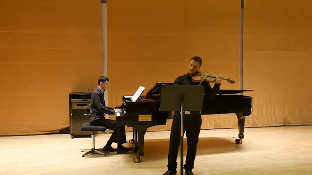 Mozart Violin Sonata in E Minor (k.304), Tempo di Menuetto смотреть онлайн