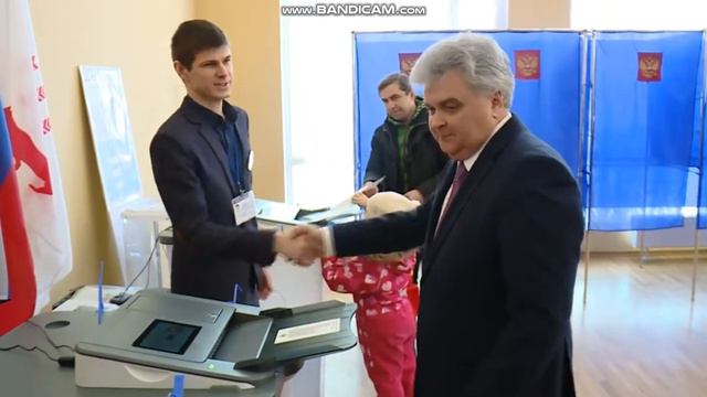 Голосование в Государственном русском драматическом театре РМ