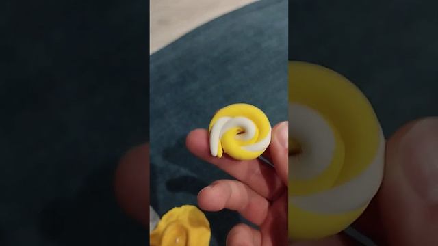 розпаковуем подарки от ЛП на ДР мне больше нравится оранжевая кошка 🐱😍 смотреть онлайн